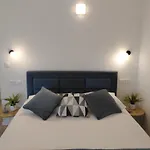 Lunaris Apartment *