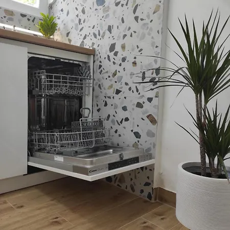 Lunaris Apartment *