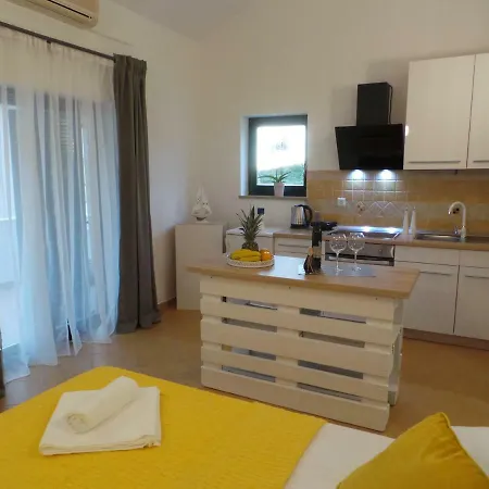 Lunaris Appartement Zadar